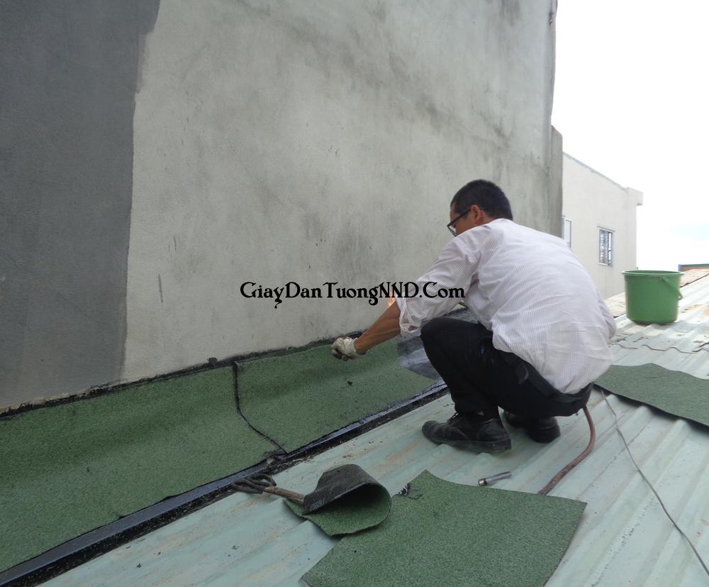 Muốn chống ẩm tuyệt đối các bạn phải xử lý và giải quyết dứt điểm nguồn ẩm, có thể gọi cho các đơn vị chống thấm tường nhà họ xử lý.