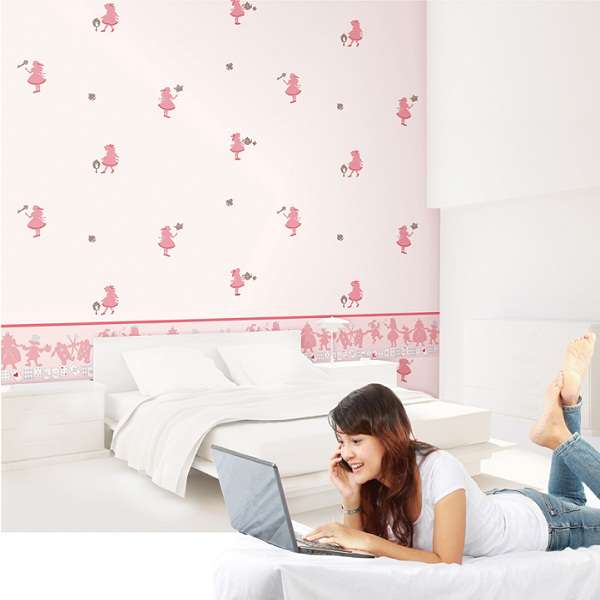 Mẫu giấy dán tường màu hồng cho bạn gái tuổi teen